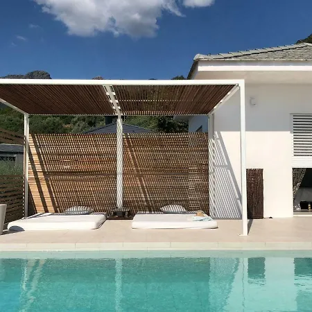 Pensjonat Casa Acqua Erbalunga (Corsica)